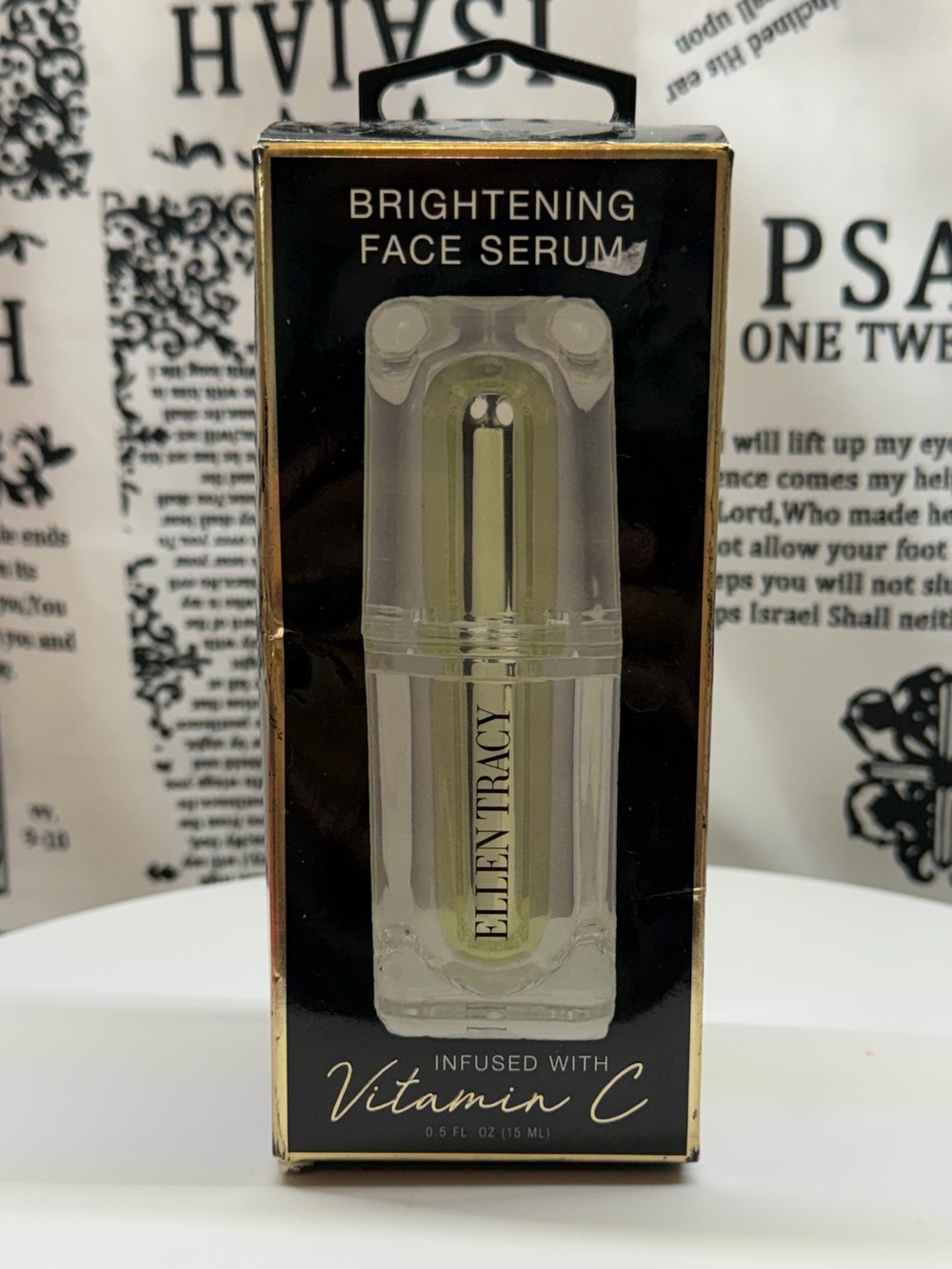 Ellen Tracy Brightening Face Serum with Vitamin C